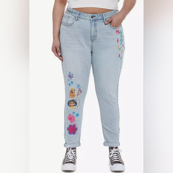 Disney Encanto Mirabel Mom Jeans Plus Size Womens size 18 - Picture 1 of 13